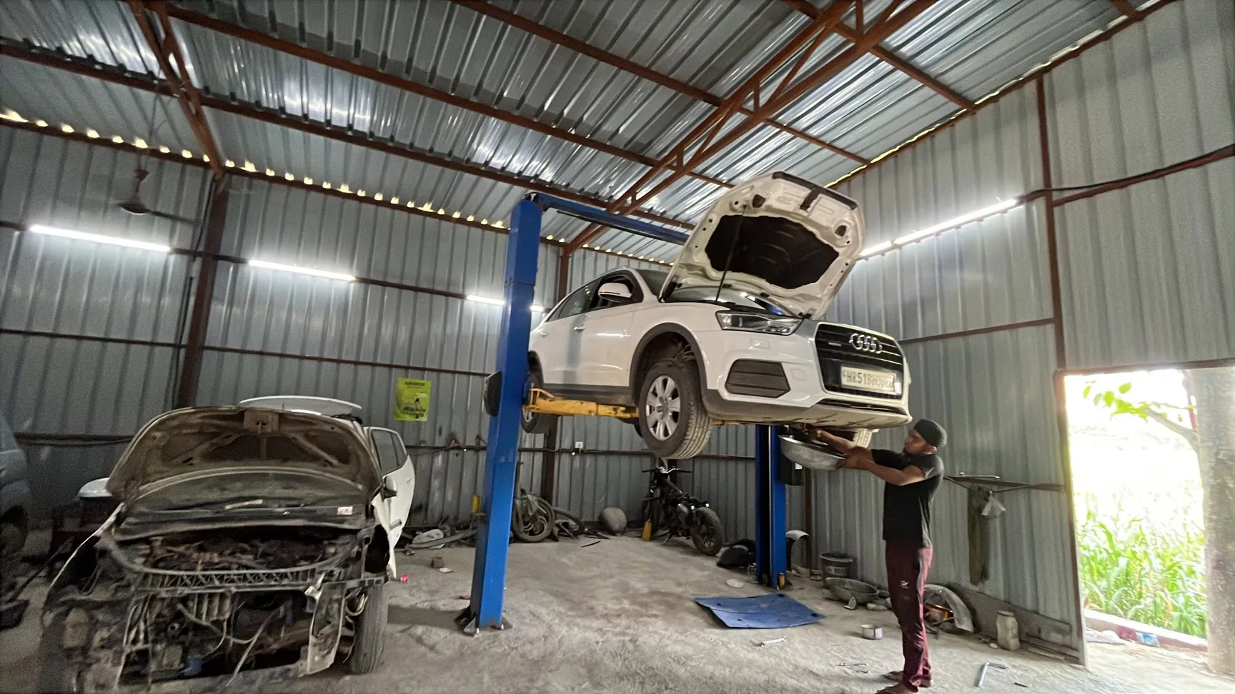 Real Workshop Image 06 — Elite Car Workshop